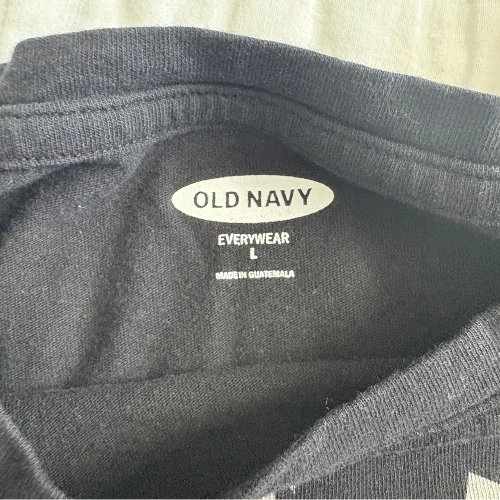Old Navy Halloween Tee - Picture 2 of 3